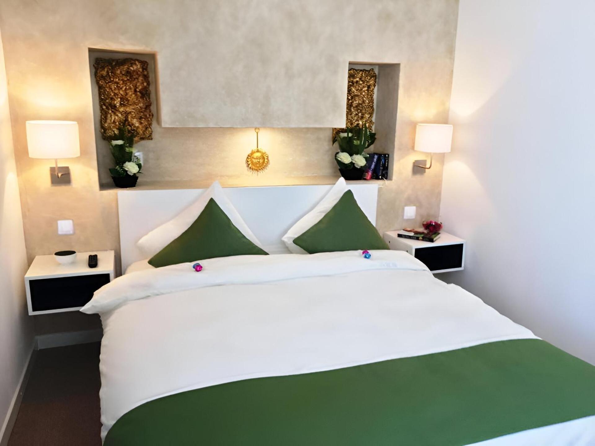 Csiki Hotel Miercurea Ciuc Dış mekan fotoğraf